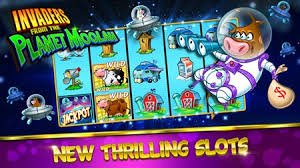 Dealer langsung di studio kasino 77dragon untuk permainan Dream Catcher